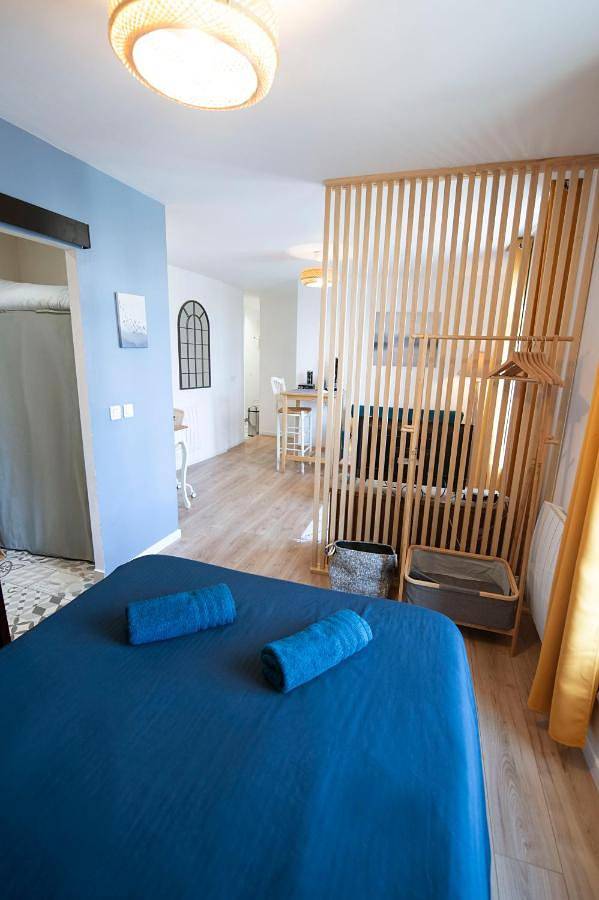 Appartement entier, One-Bedroom Apartment in Pontoise, Val-d'Oise