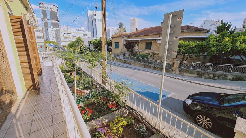 75 Nic - Stay Mythos Down Town House in Nicosia, Chipre Sur