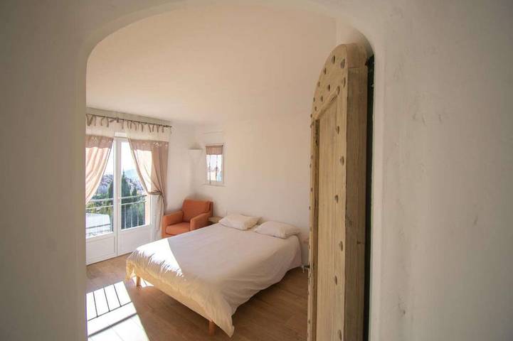 Cabris, Mas provençal 6p, 3ch, AC, piscine, vue in Cabris, Mittelmeerküste (Frankreich)