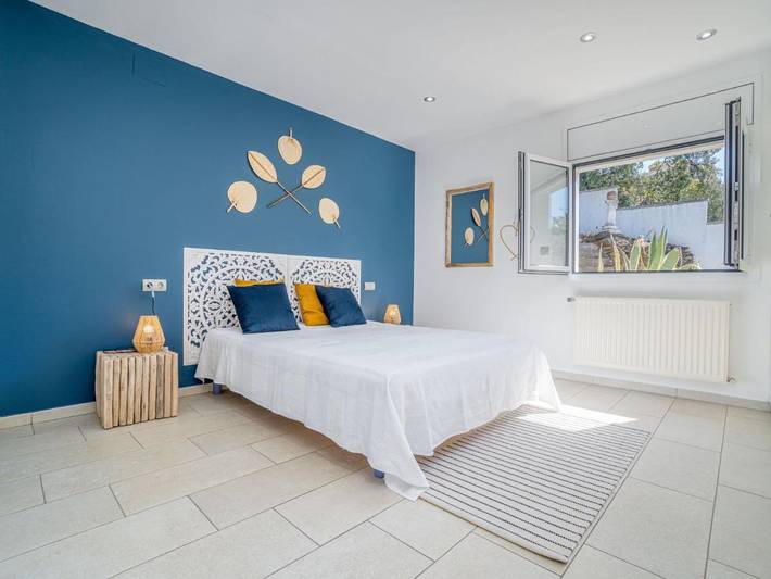 Casa rural para 10 personas, con Terraza y Piscina en Palau Sabardera - 4
