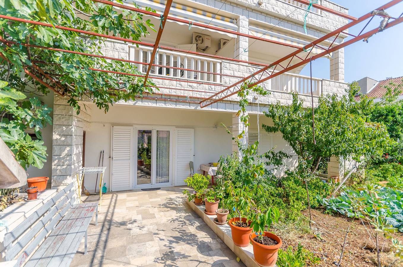 Ganze Wohnung, Apartments Tily in Okrug Gornji, Ciovo