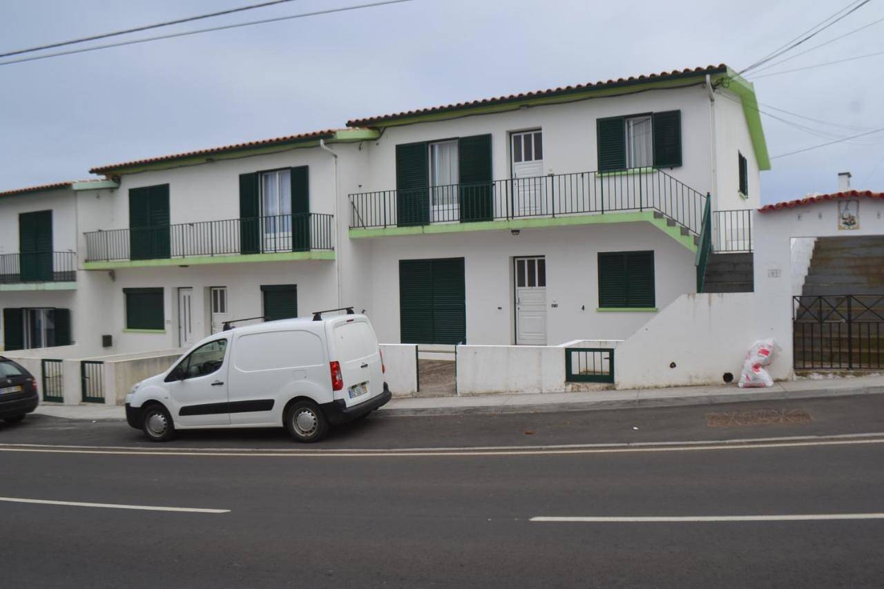 Apartamento inteiro, Apartment in Praia da Vitória, Terceira