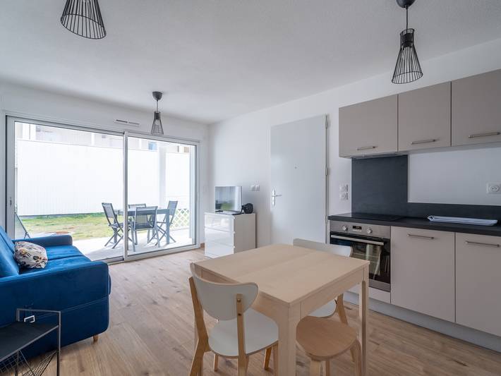 Gîte pour 4 personnes, avec Terrasse et Piscine dans Mimizan Plage