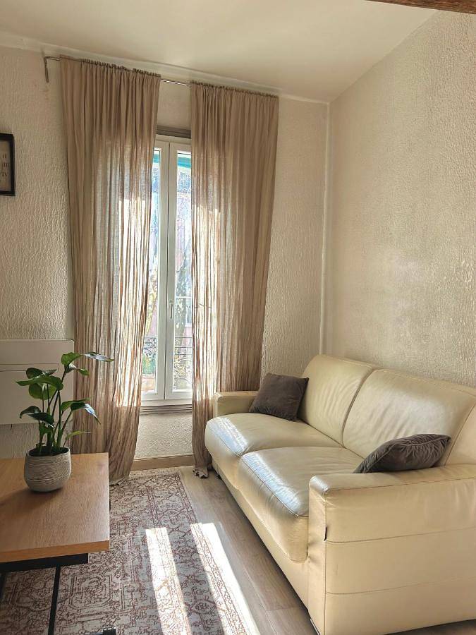 Appartement entier, Sacré coeur de ville in Lunel, Côte méditerranéenne (France)