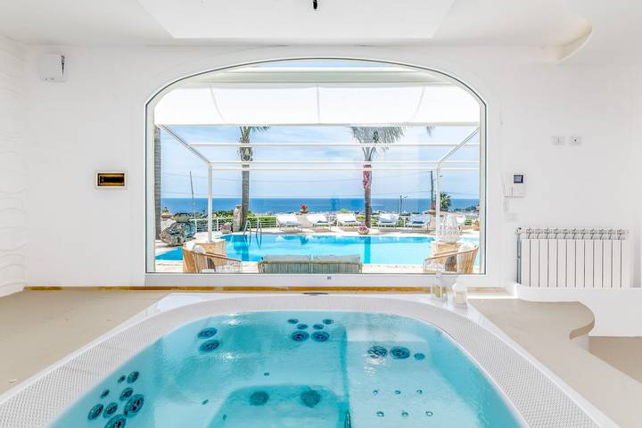 Location de vacances pour 10 personnes, avec jacuzzi et jardin à Nardò - 2