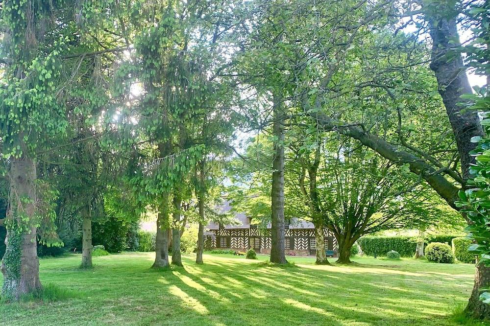 Chaumière Normande entre bocage et forêt in Le Pin (Calvados), Région de Lisieux