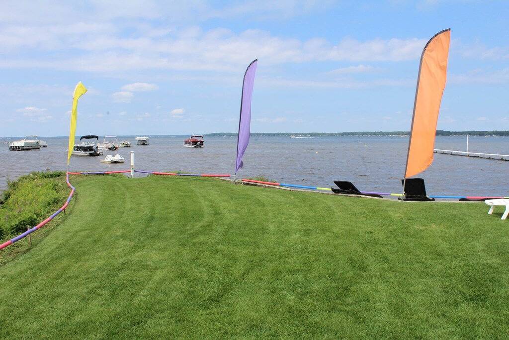 Jack's on the Bay, 2 Bedroom/2 Bath Lake Front in Prudenville, Roscommon County