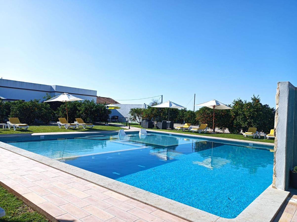 Villa dos I's com Piscina Privada - 12 a 28 px in Algoz e Tunes, Distrito de Faro