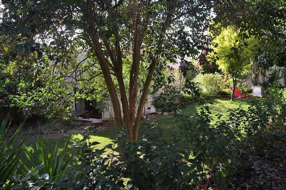 2 Schlafzimmer Reihenhaus mit charmantem Garten im historischen Zentrum von Silves in Silves, Faro Distrikt
