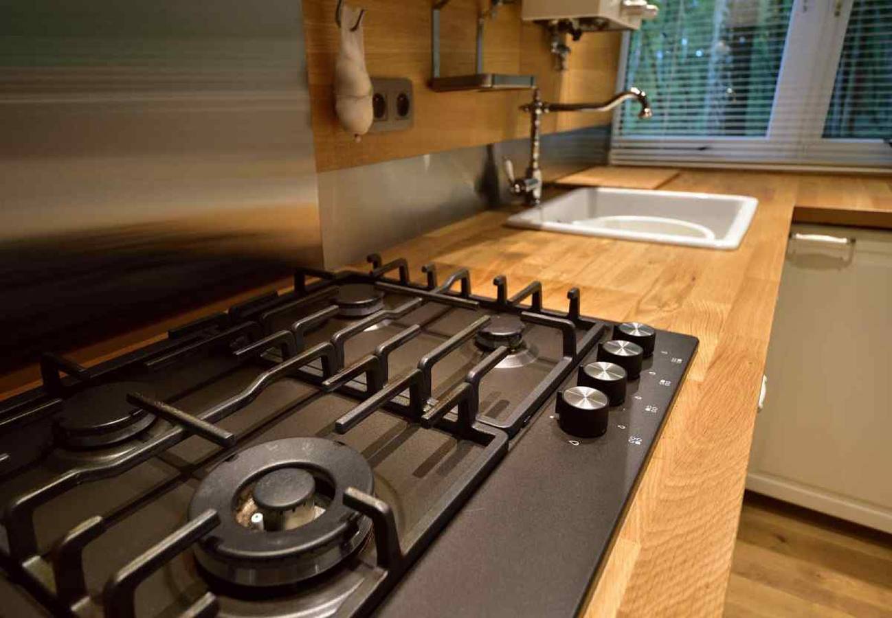 Beautiful 5-person holiday home on a holiday park in the forest near Durbuy in Grandhan, Durbuy