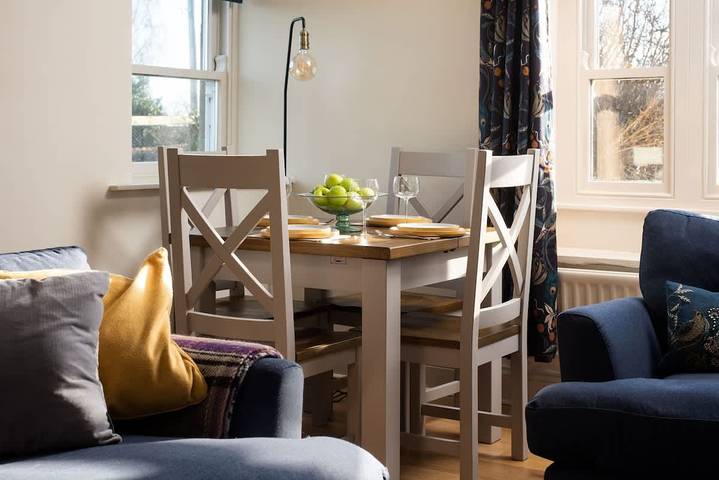 Cosy Shilbottle Cottage: Log Fire, Garden & Parking in Northumberland