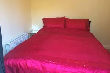 Glamping for 11 People in Kettering, Northamptonshire, Photo 3