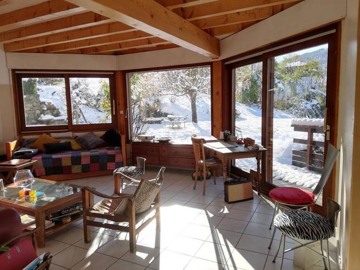 Location de vacances pour 4 personnes, avec vue et jardin à Theys - 3