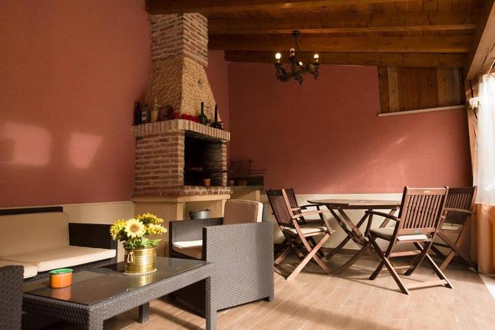 Casa de vacaciones para 4 personas, con jardín en Tierra de Pinares (Cuéllar)