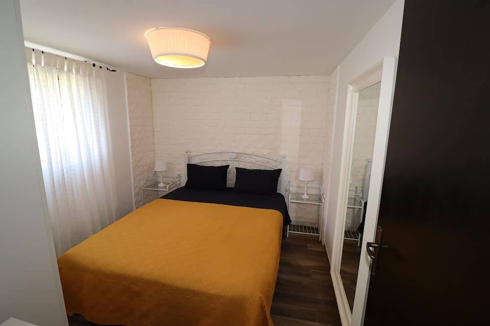 Villa Eufemia - 3 apartments for your perfect vacation :) in Muntic, Südküste Istrien