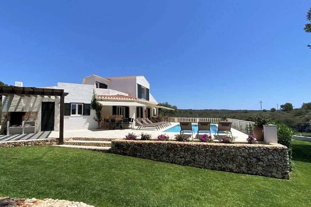 Elegant Menorcan Villa | La Casa Noble | 4 Bedrooms | Sea Views in Binisafua, Sant Lluís