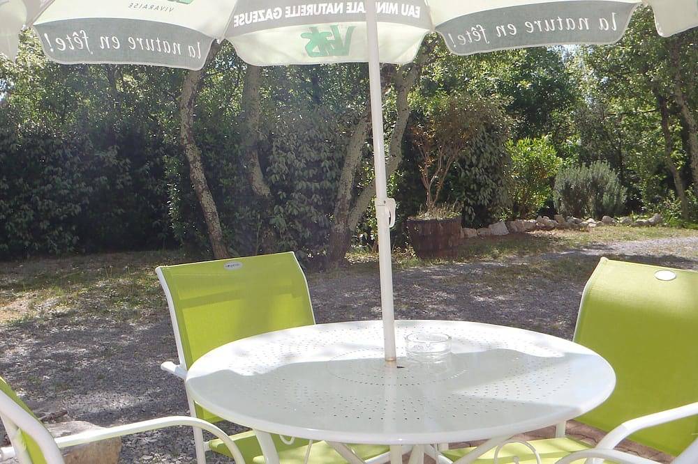 Ganze Wohnung, South Apartment Pool + 07 Labeaume Near Vallon Pont D'arc in Labeaume, Ardèche