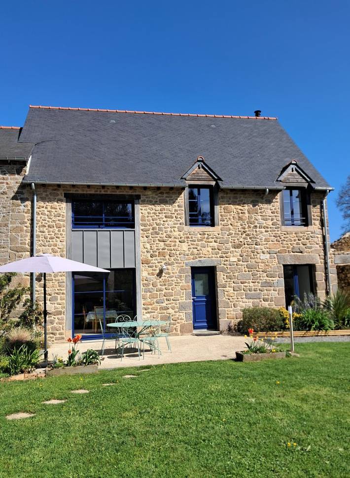 Gîte pour 6 personnes, avec terrasse et jardin - 1