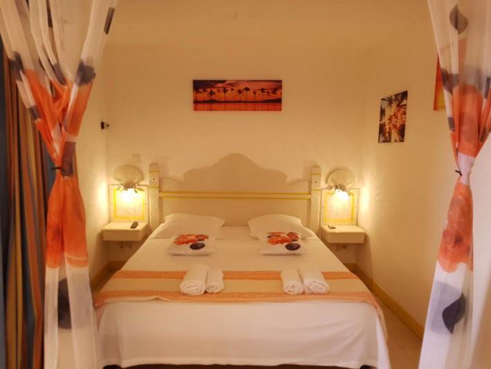 Gîte pour 4 personnes, avec jardin et vue dans Anse Caritan - 3