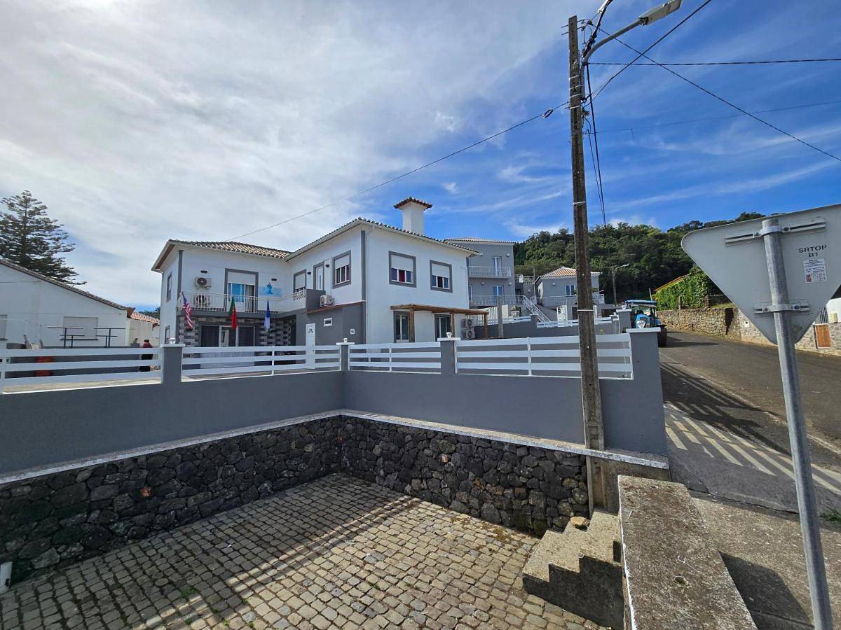Rainha do Mar Al 3436 in Fontinhas, Terceira