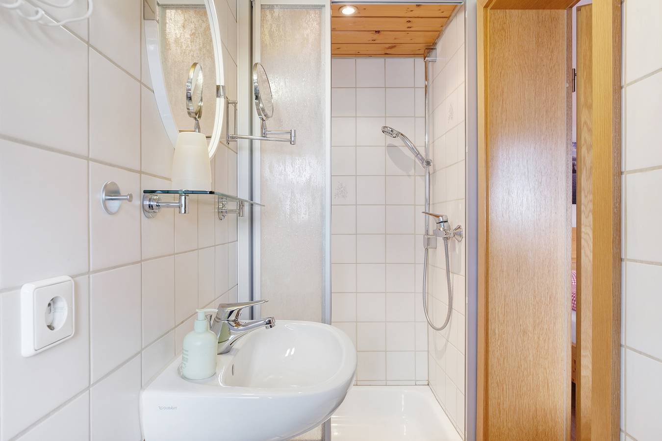 Room 'Ebnehof' with Mountain View, Shared Garden and Wi-Fi in Suedlicher Schwarzwald, Todtnau