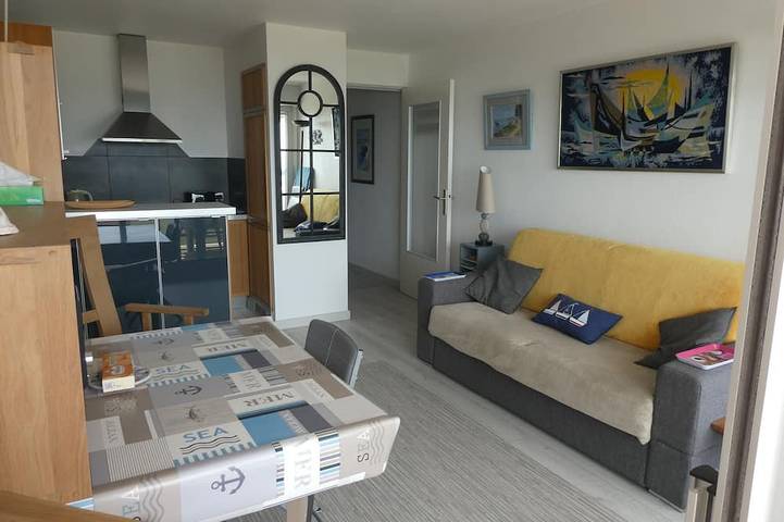 Gîte pour 4 personnes, avec jardin dans Plage de La Birochère - 4