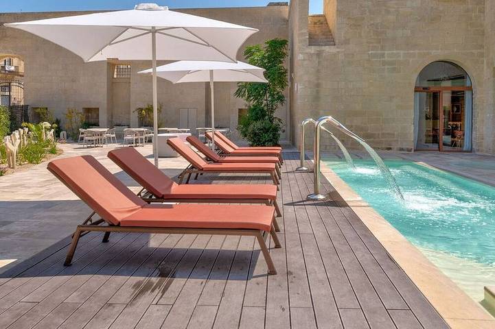 Chambre d’hôte pour 2 personnes, avec Jardin et Piscine