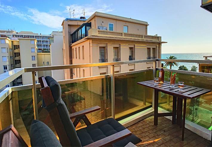 Gîte pour 2 personnes, avec balcon dans Office De Tourisme Et Des Congres De Nice - 3