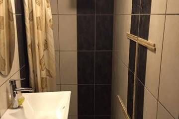 Appartement De Vacances pour 4 Personnes dans Roanne, Région de Roanne, Photo 3