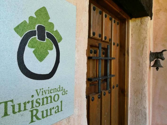 Casa rural para 8 personas, con piscina además de vistas y jardín en Comarca de Teruel - 2