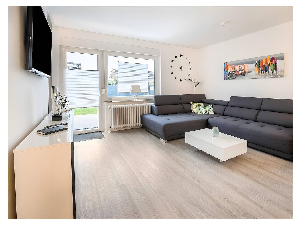 Ferienhaus 'Am Wald' mit privater Terrasse, Garten und Wlan in Hage, Norden und Umgebung