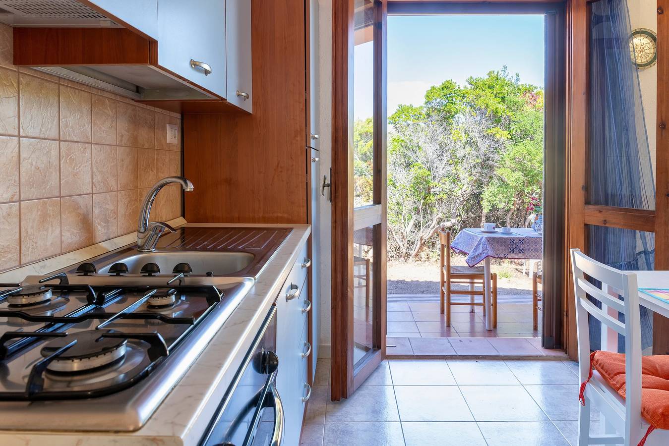 Entire apartment, Apartment 'Casetta Paradiso' with Private Terrace and Shared Garden in Costa Paradiso, Trinità d'Agultu e Vignola region