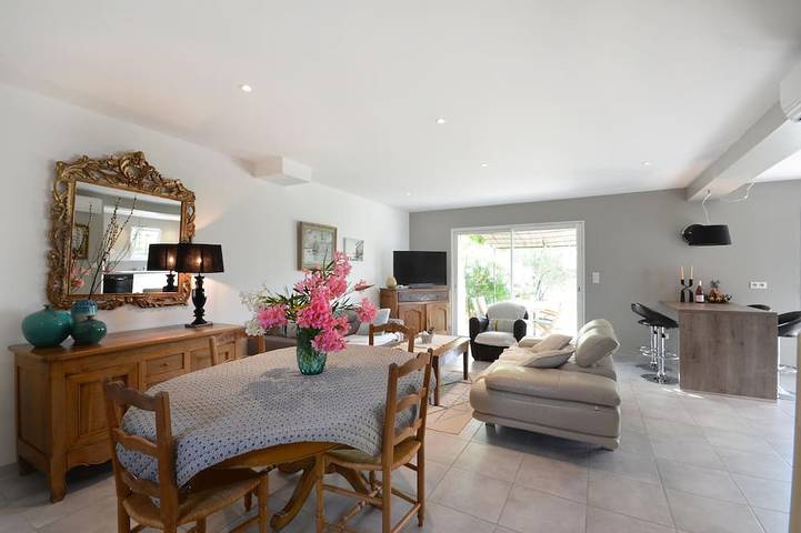 Location de vacances pour 6 personnes, avec Jacuzzi ainsi que Terrasse et Jardin à Saint-Pierre-de-Vassols - 3
