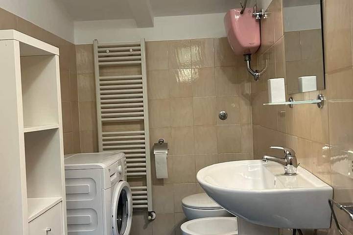 B&B “Il Melograno” cottage con piscina privata a Pistoia. in Pistoia, Provincia di Pistoia