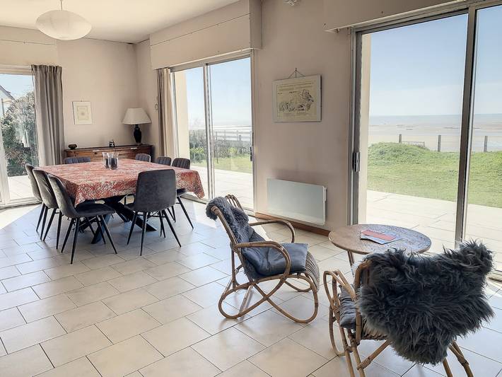 Location de vacances pour 10 personnes, avec Balcon ainsi que Terrasse et Jardin à Saint-Pair-sur-Mer