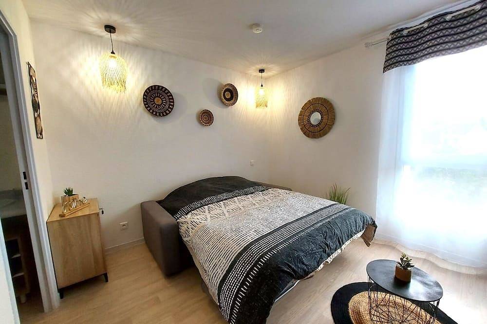 Geheel appartement, L'Ethnik Studio All Comforts Wifi in Lourdes, Hautes-Pyreneeën