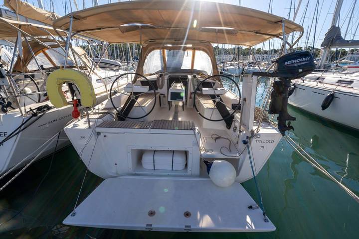 Bateau pour 4 personnes dans Port Pin Rolland