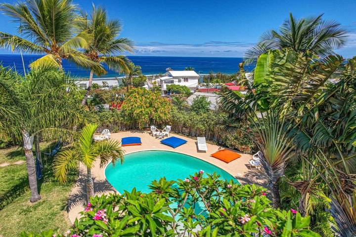 Appart’hôtel pour 2 personnes, avec terrasse ainsi que jardin et piscine