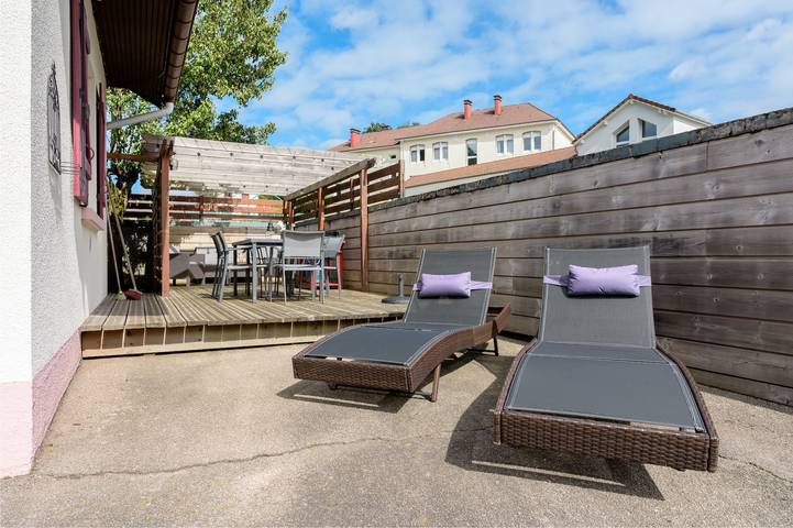 Chalet "La Petite Chaumière" avec vue sur les montagnes, terrasse privée et Wi-Fi in Saint-Maurice-sur-Moselle, Région d'Épinal