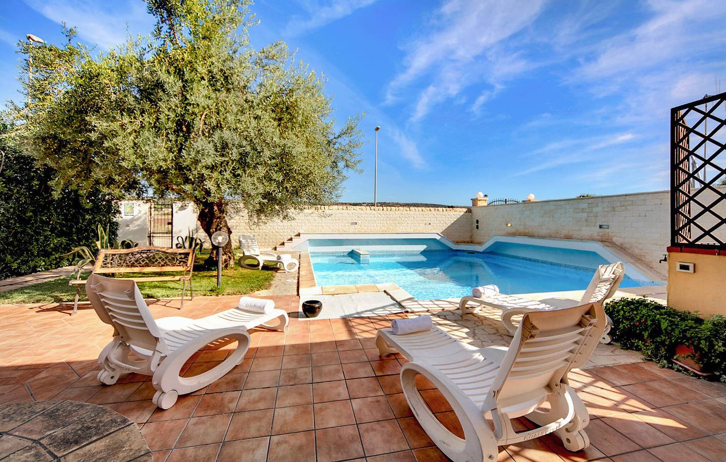 Strandnahe Unterkunft mit Pool & Terrasse, WiFi - Marina di Ragusa in Ragusa, Ragusa Provinz