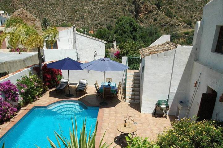 Zeitraum Dorfhaus, privater Pool, schöne Landschaft. Wifi, Tv etc. in Bédar, Cordillera Penibética