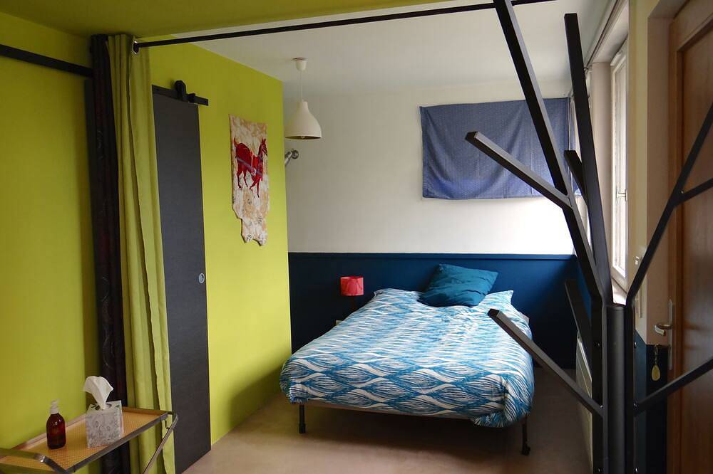 Appartement entier, Gîte 3* très calme, sur le Sentier reliant Salins-les-Bains et Arc-et-Senans in La Chapelle-sur-Furieuse, Jura Francais