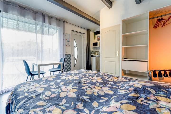 Gîte pour 2 personnes, avec Jardin à Taillades - 3