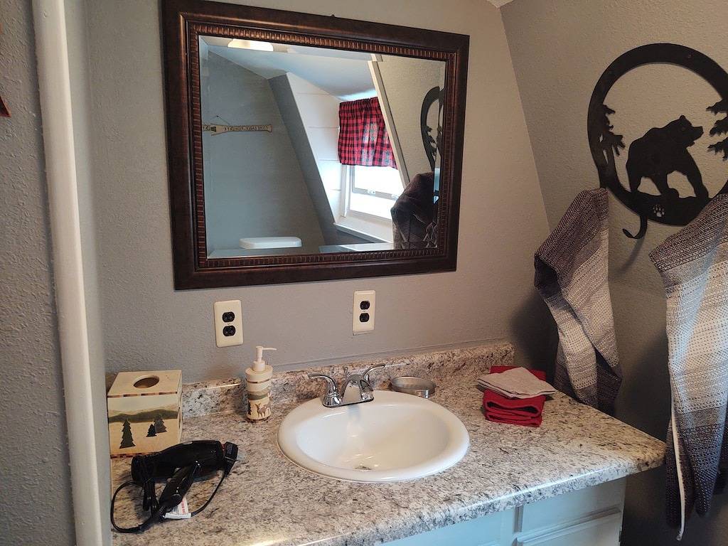 Home with peace and quiet near several attractions in Arenac County