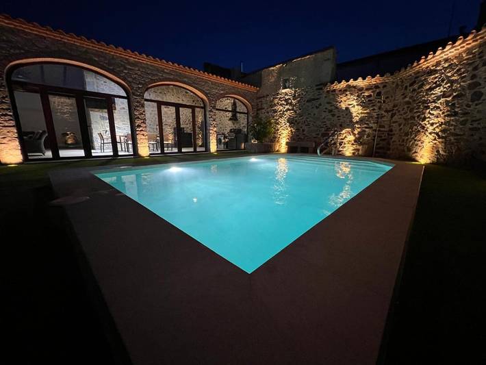 Apartamento para 12 personas, con Jacuzzi y Terraza además de Jardín y Piscina en Pozoblanco
