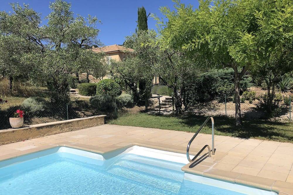 In einem Feld von Olivenbäumen, Haus für 6-7 Personen mit einem großen Swimmingpool in Mirabel-aux-Baronnies, Nyons und Umgebung