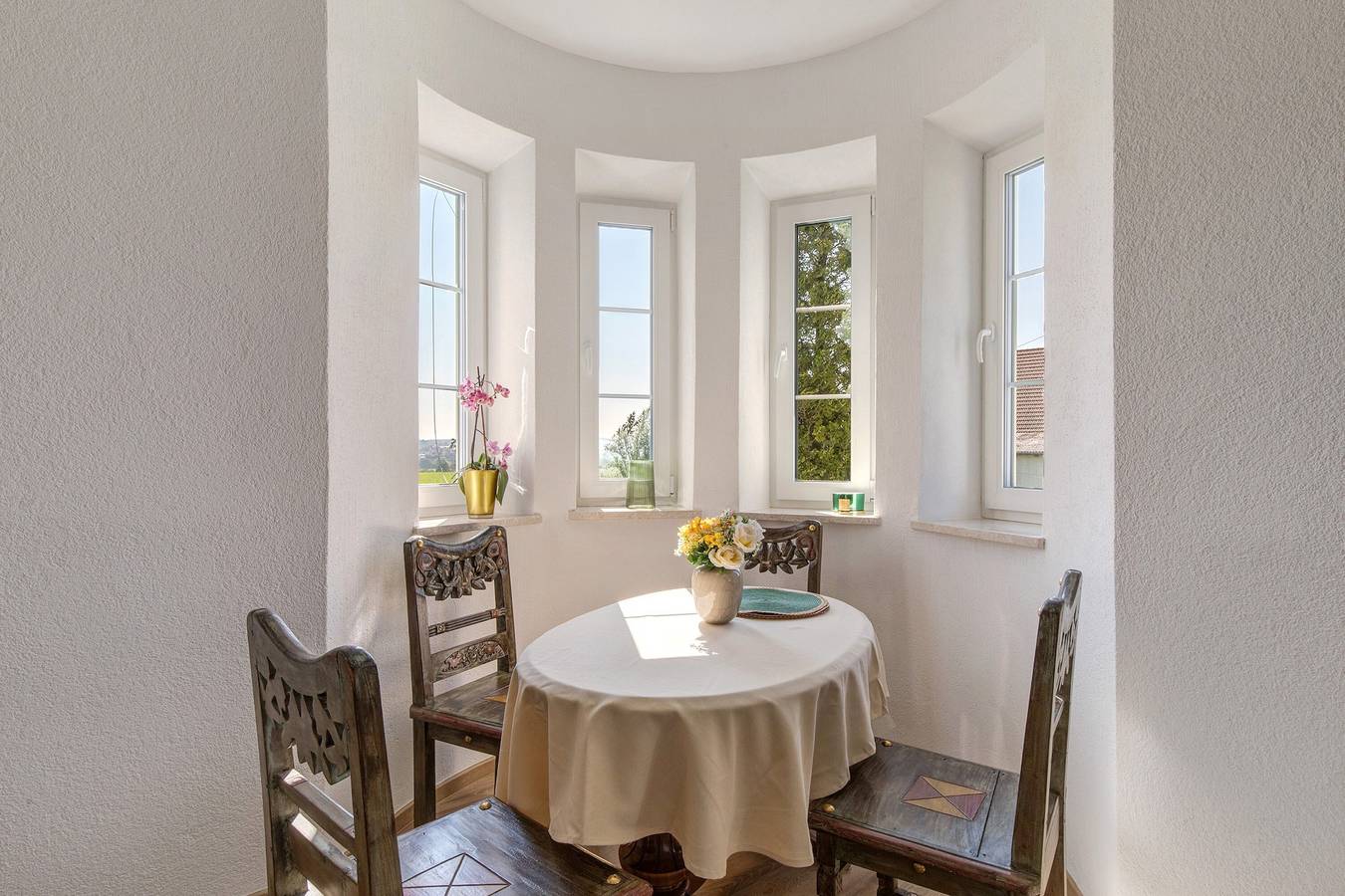Ganze Wohnung, Ferienwohnung 'Romantika - Fewo Og Links' mit Gemeinschaftsgarten, Balkon und Wi-Fi in Ichenhausen, Bayerisch Schwaben