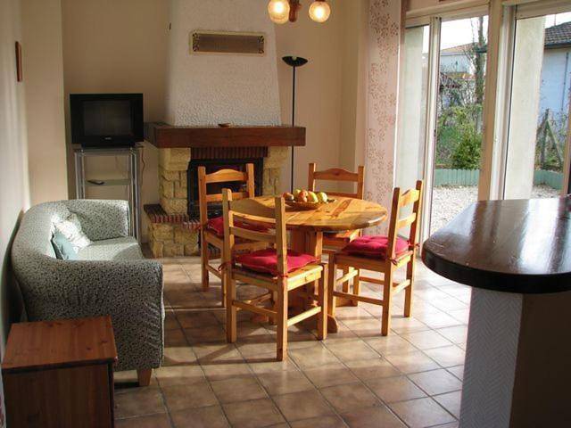 Location de vacances pour 2 personnes, avec jardin à Dieupentale - 4