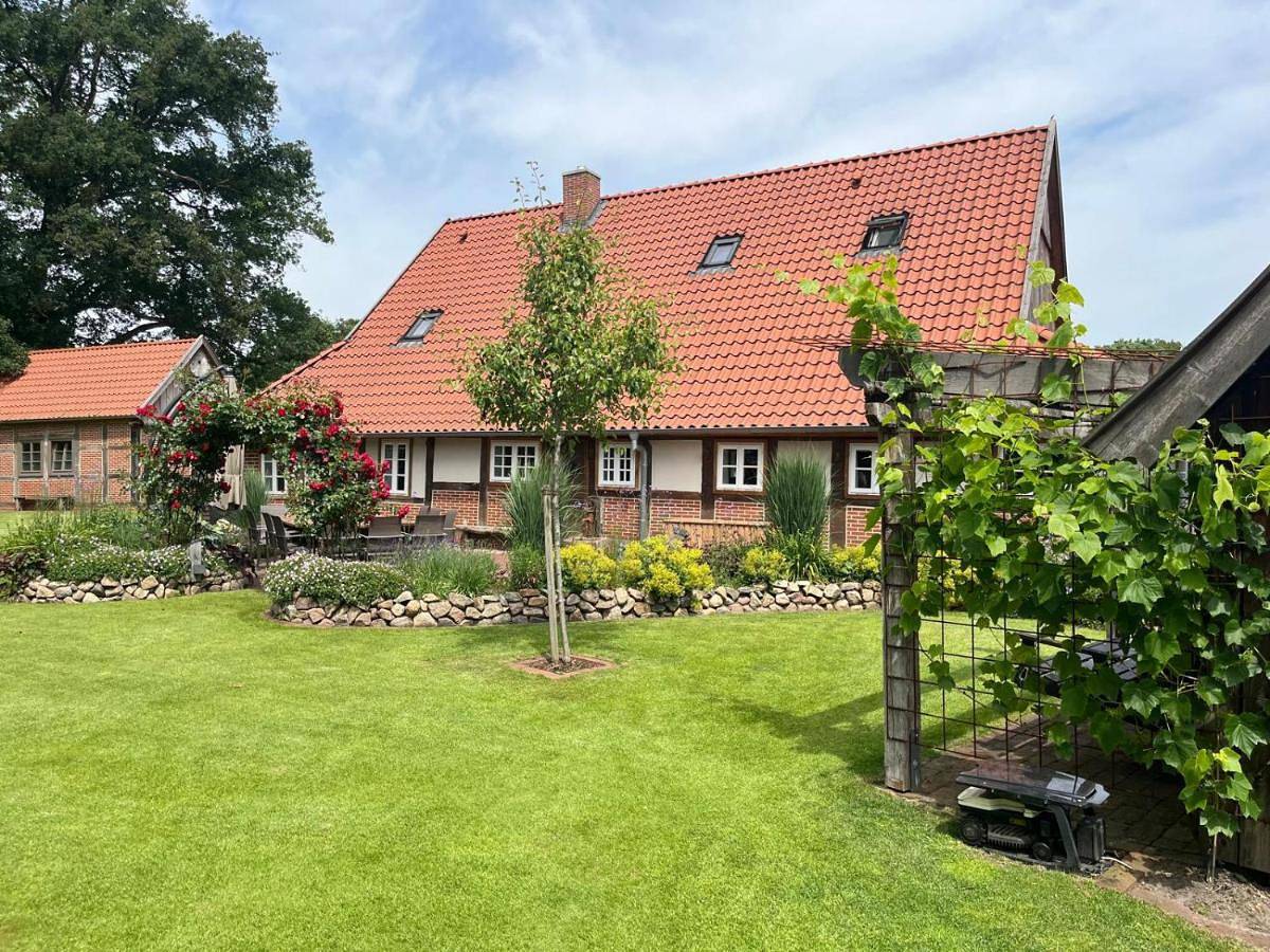 Six-Bedroom House in Menslage, Hasetal