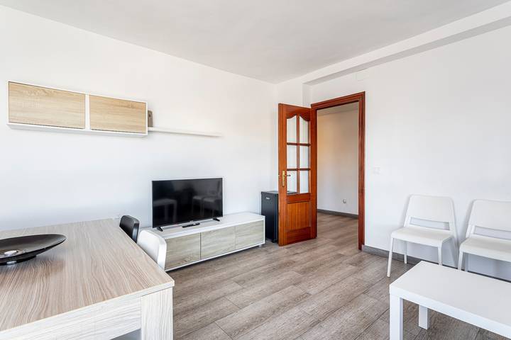 Ganze Wohnung, Ferienhaus „5 Minuten vom Zentrum Valencias“ mit Balkon, Wlan und Klimaanlage in Benetússer, Costa de Valencia